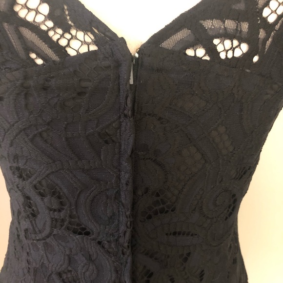 Lilly Pulitzer Lace Dress - Picture 4 of 8